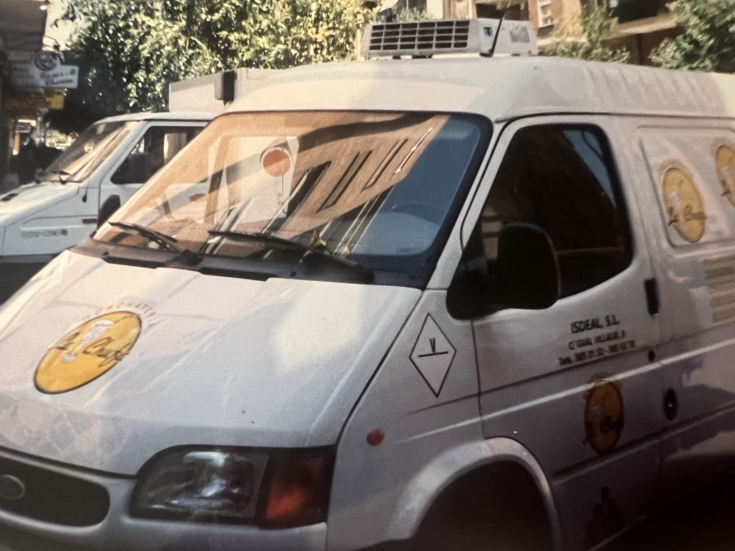 Furgoneta de reparto Bertal